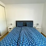 Moderno Em 파로