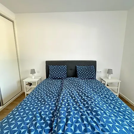 Moderno Em 파로